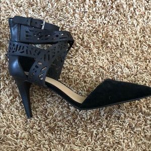 Joes Black Suede Pump